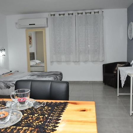 Sweet Dreams Apartment Tiberias Bagian luar foto