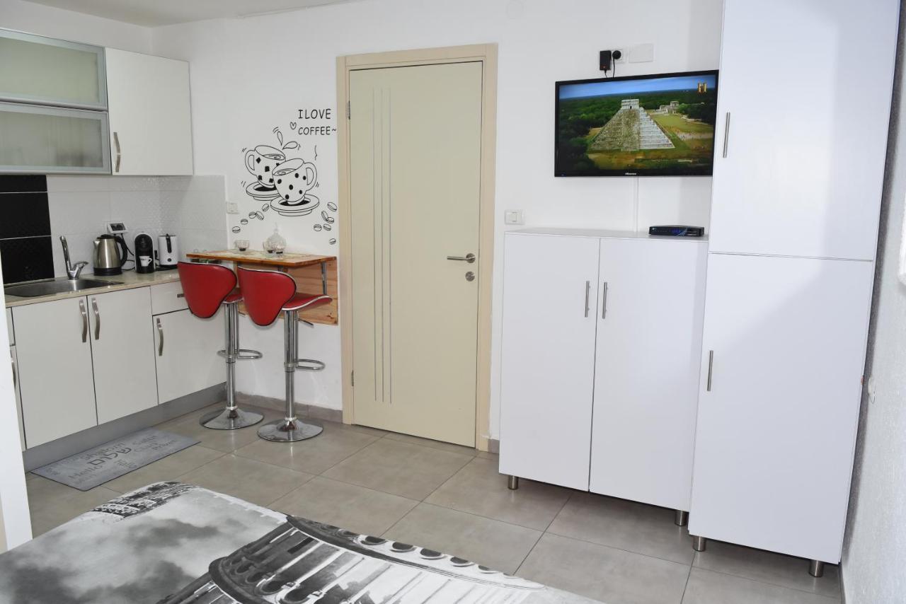 Sweet Dreams Apartment Tiberias Bagian luar foto