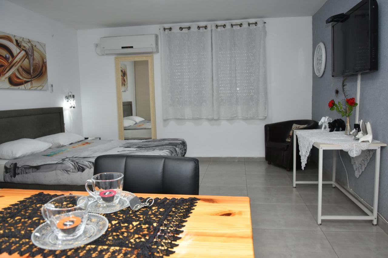 Sweet Dreams Apartment Tiberias Bagian luar foto