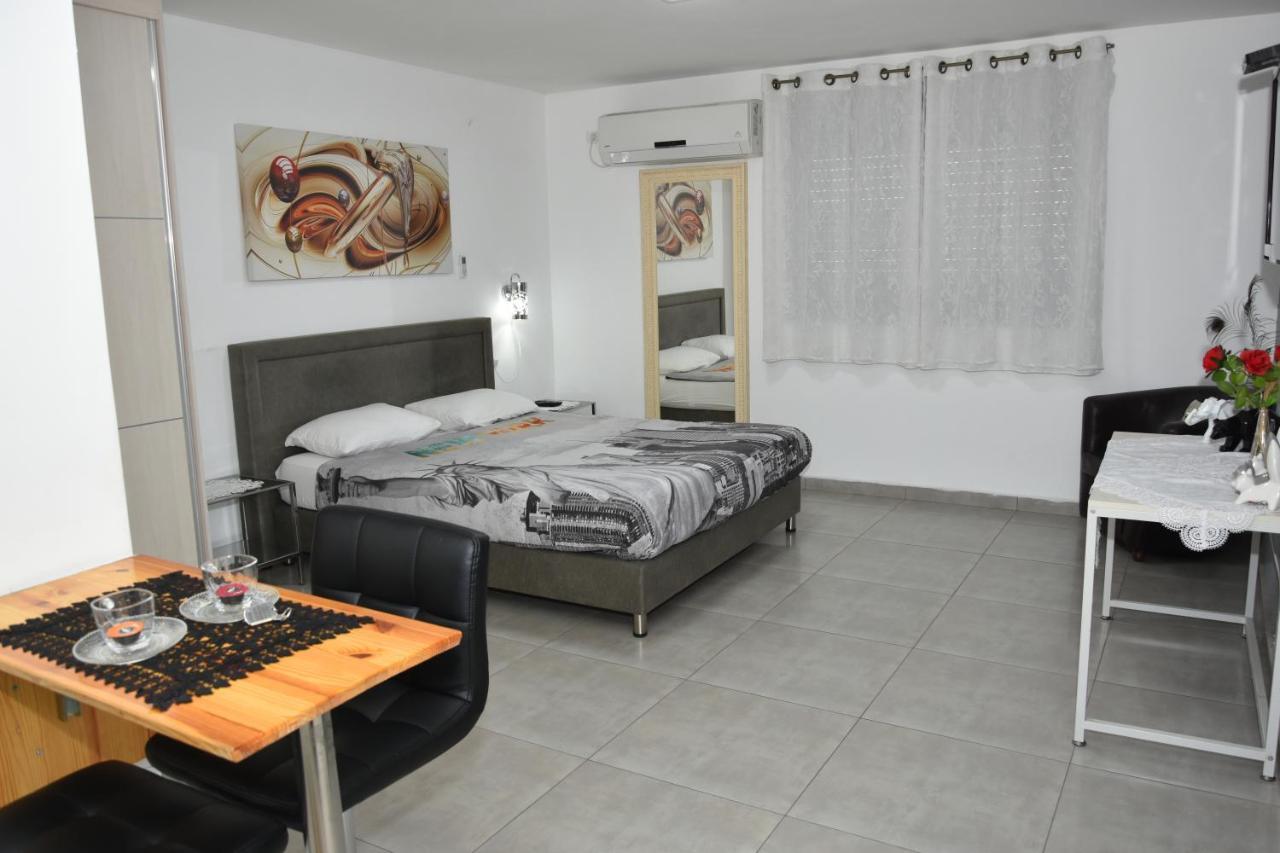 Sweet Dreams Apartment Tiberias Bagian luar foto